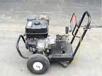 2000 PSI PRESSURE WASHER