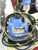 SUBMERSIBLE UTILITY PUMP